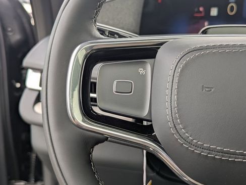 New 2025 Lincoln Navigator Reserve w/ Jet Appearance Package AWD/4WD image 12