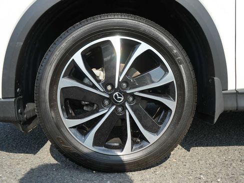 Used 2023 MAZDA CX-5 AWD 2.5 S w/ Premium Package image 12