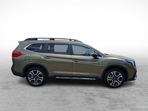 Used 2024 Subaru Ascent Limited w/ Technology Package AWD/4WD image 6