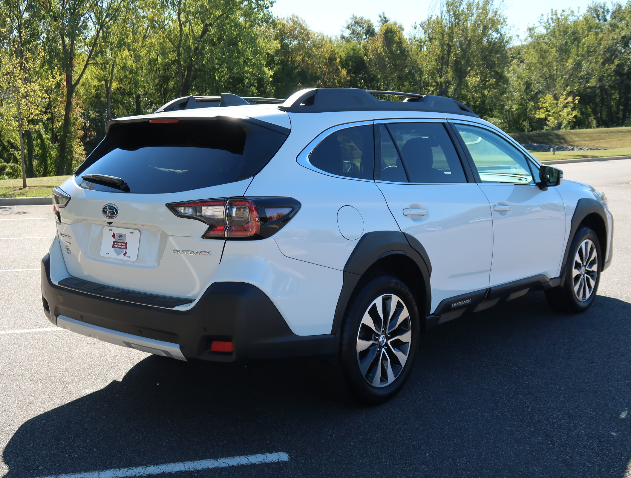 Used 2023 Subaru Outback Limited AWD/4WD image 8