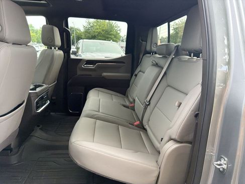 Used 2024 GMC Sierra 1500 SLT w/ SLT Premium Plus Package AWD/4WD image 23