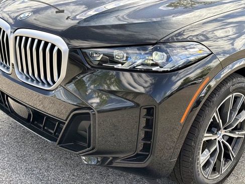 New 2026 BMW X5 xDrive50e w/ M Sport Package AWD/4WD image 9