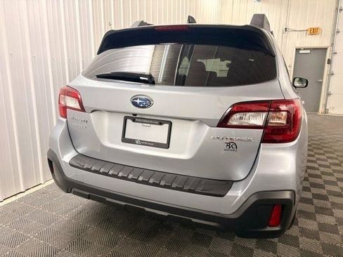 Used 2019 Subaru Outback 2.5i Limited AWD/4WD image 25