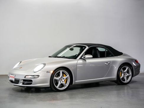 Used 2005 Porsche 911 Carrera S RWD image 6