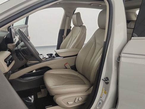 Used 2023 Lincoln Nautilus Reserve w/ Equipment Group 201A image 14