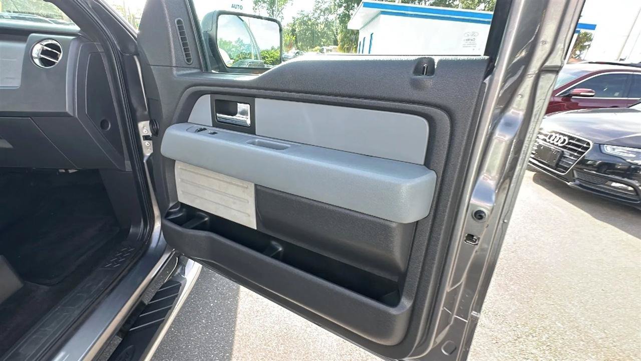 Used 2013 Ford F150 XLT w/ Luxury Equipment Group RWD image 32