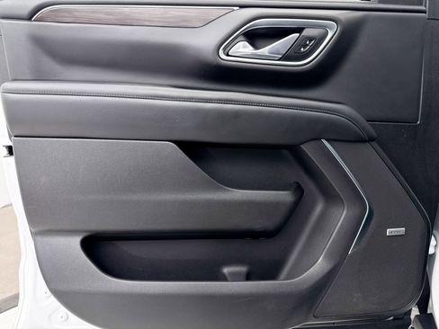 Used 2021 Chevrolet Tahoe LT w/ LT Signature Package image 30