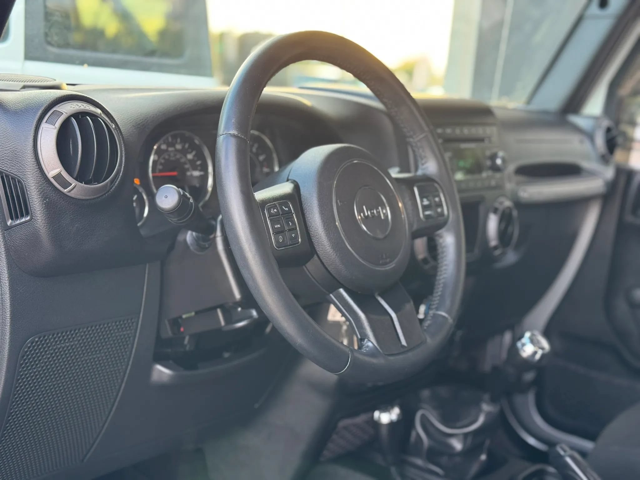 Used 2015 Jeep Wrangler Sport w/ Quick Order Package 23S AWD/4WD image 12