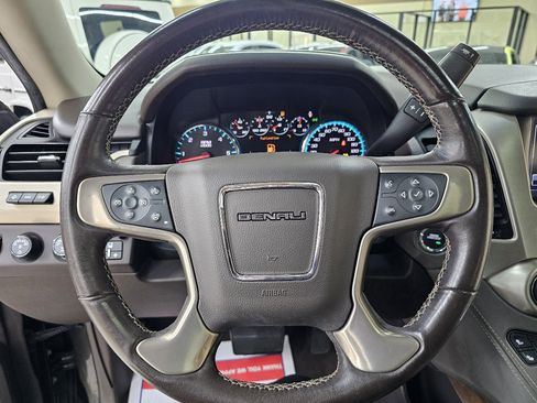 Used 2019 GMC Yukon XL Denali w/ Open Road Package image 31