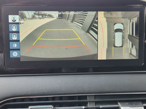Used 2020 Hyundai Palisade Limited FWD image 17