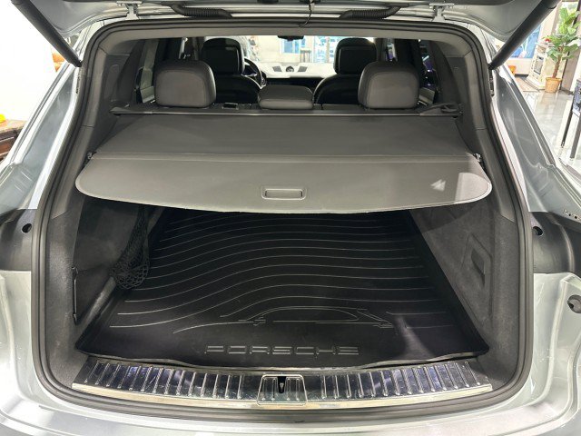 Used 2021 Porsche Cayenne AWD/4WD image 39