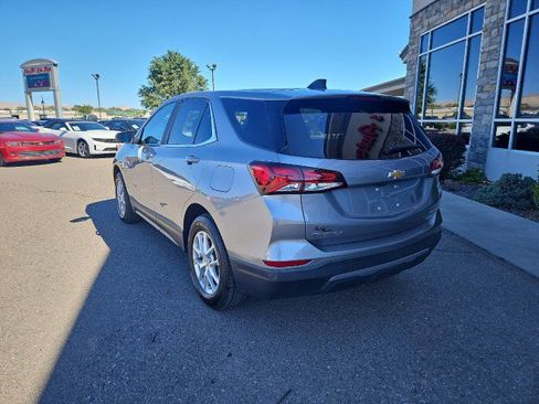 Used 2023 Chevrolet Equinox LT w/ Driver Convenience Package image 3