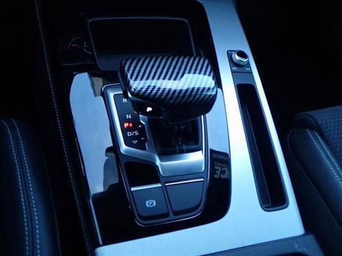 Used 2023 Audi Q5 e Premium Plus image 23