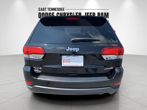 Used 2021 Jeep Grand Cherokee Laredo image 4