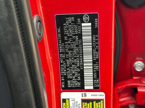 Used 2025 Toyota Camry LE image 28