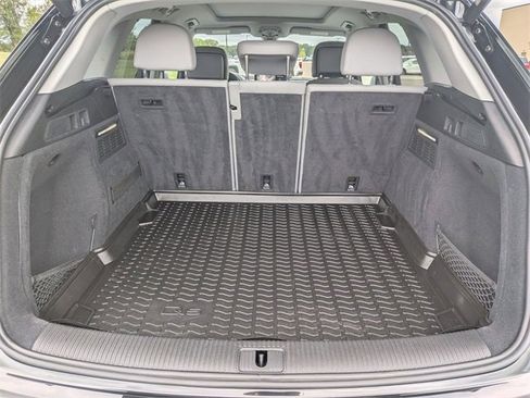 Used 2022 Audi Q5 2.0T Premium w/ Convenience Package image 29