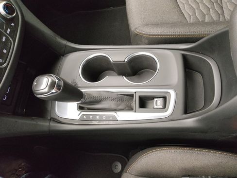 Used 2019 Chevrolet Equinox LT image 26