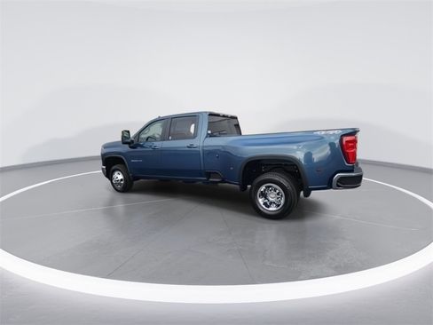 New 2026 Chevrolet Silverado 3500 LT image 6