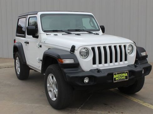 Used 2021 Jeep Wrangler Sport S image 4