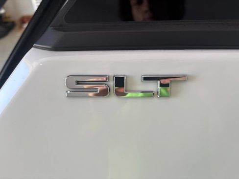 Used 2021 GMC Terrain SLT AWD/4WD image 25