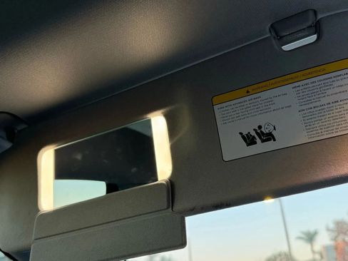 Used 2023 Tesla Model Y Performance image 48