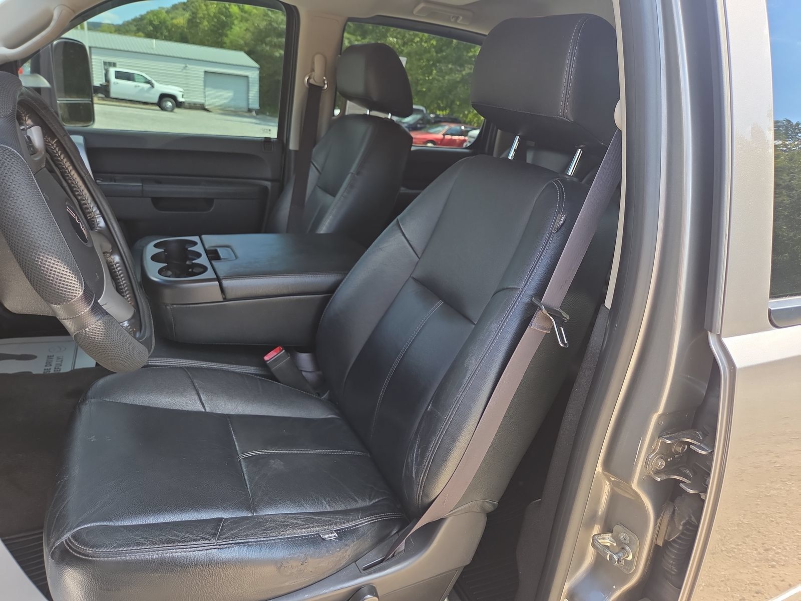 Used 2014 GMC Sierra 2500 SLE w/ HD SLE Premium Package AWD/4WD image 14