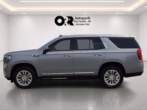 Used 2021 GMC Yukon SLT RWD image 3