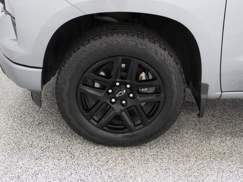 Used 2023 Chevrolet Silverado 1500 Custom w/ LPO, Dark Essentials Package RWD image 11
