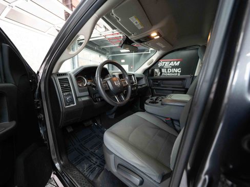 Used 2018 RAM 1500 Express w/ Express Value Package image 8