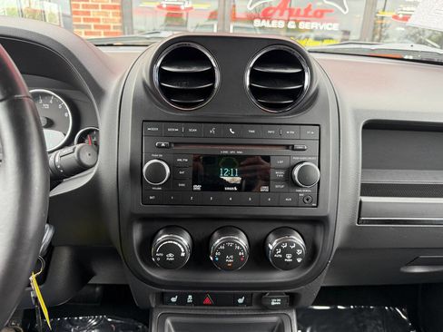 Used 2011 Jeep Patriot Latitude image 14