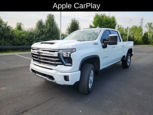 Used 2024 Chevrolet Silverado 3500 LTZ w/ LTZ Plus Package AWD/4WD image 3