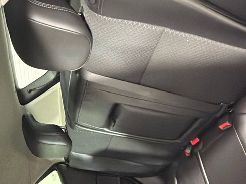 Used 2021 Buick Encore Preferred w/ Safety Package image 21