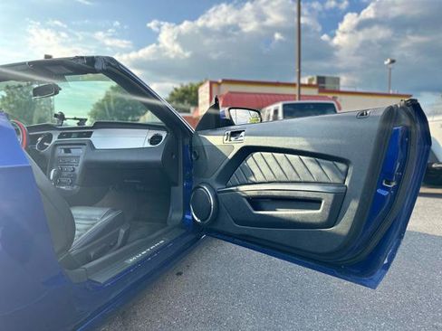 Used 2014 Ford Mustang Premium w/ Equipment Group 202A image 15