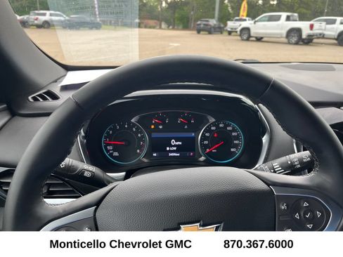 Certified 2023 Chevrolet Traverse LT FWD image 14