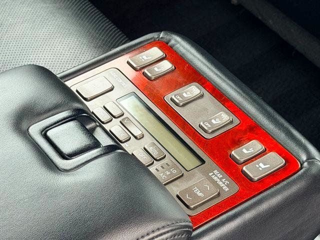 Used 2006 Lexus LS 430 RWD image 18