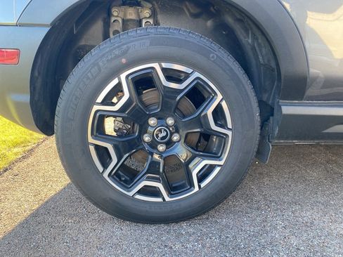 Used 2025 Ford Bronco Sport Outer Banks AWD/4WD image 8