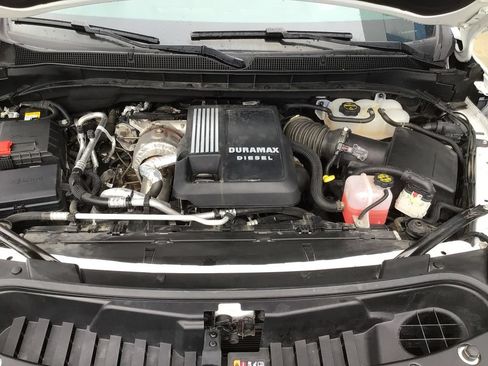 Used 2024 Chevrolet Suburban Premier AWD/4WD image 43