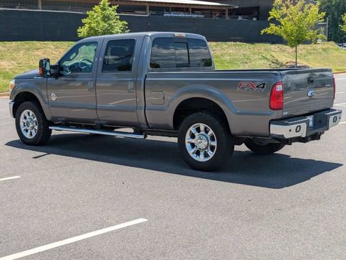 Used 2014 Ford F250 Lariat w/ Lariat Interior Package AWD/4WD image 6