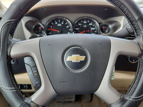 Used 2014 Chevrolet Silverado 2500 LT w/ Suspension Package, Off-Road AWD/4WD image 19