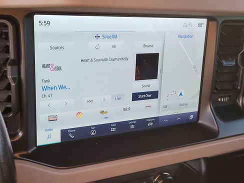 Used 2021 Ford Bronco Wildtrak image 21