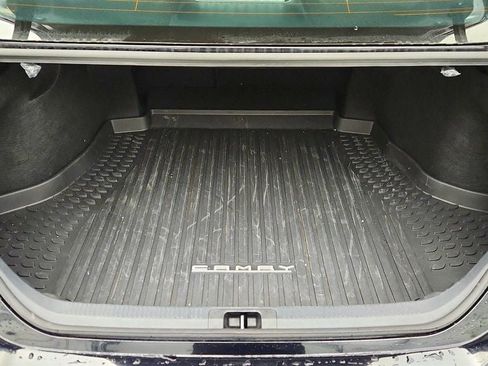 Used 2025 Toyota Camry SE image 19