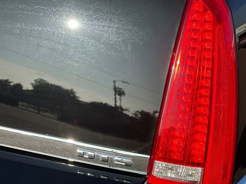 Used 2008 Cadillac DTS image 24