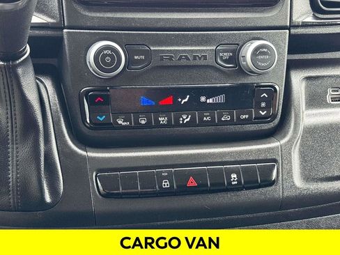 Used 2025 RAM ProMaster 2500 w/ U-Haul Equipment Group FWD image 16