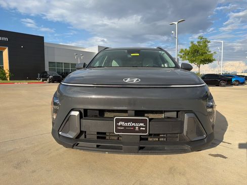 Used 2024 Hyundai Kona SEL AWD/4WD image 9