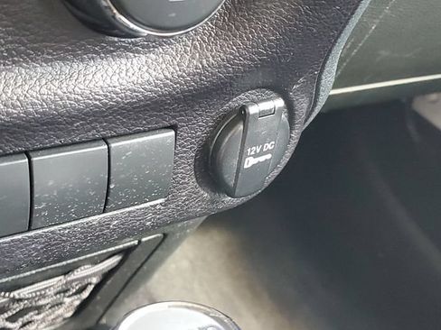 Used 2018 Jeep Wrangler Unlimited Sport S AWD/4WD image 26