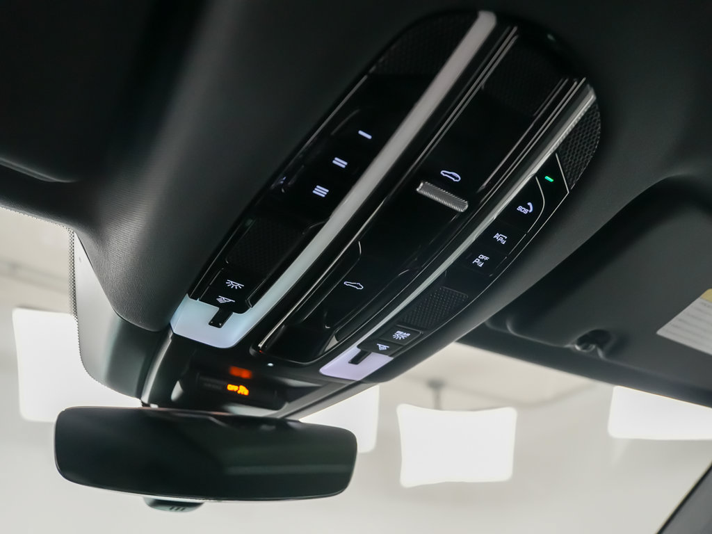 Used 2019 Porsche Cayenne AWD/4WD image 27