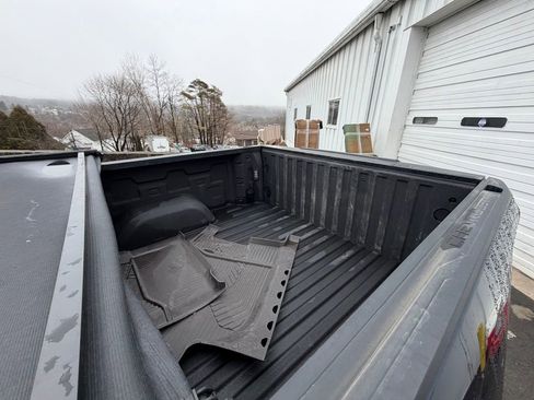 Used 2021 Chevrolet Silverado 1500 LTZ w/ Z71 Off-Road Package image 13