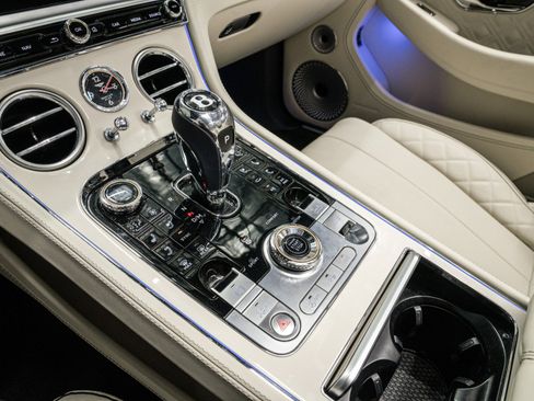 Used 2023 Bentley Continental GT Azure AWD/4WD image 30