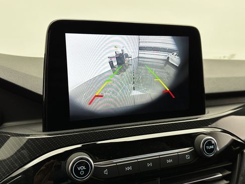 Used 2025 Ford Escape ST-Line image 17