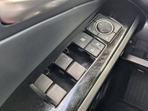Used 2025 Lexus IS 350 F Sport RWD image 22